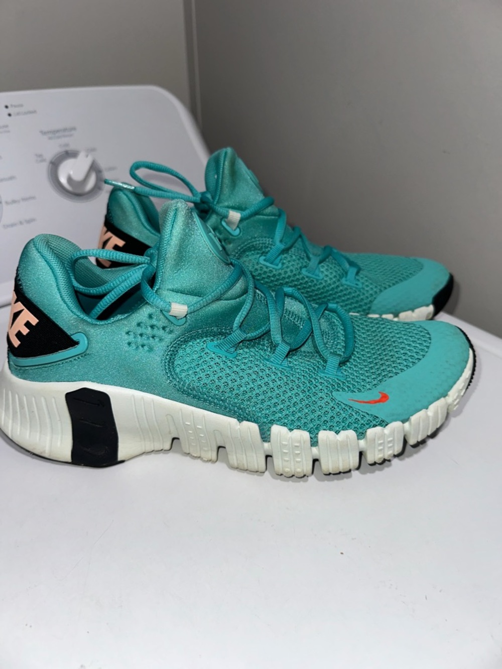 Nike Metcon 4 sneakers